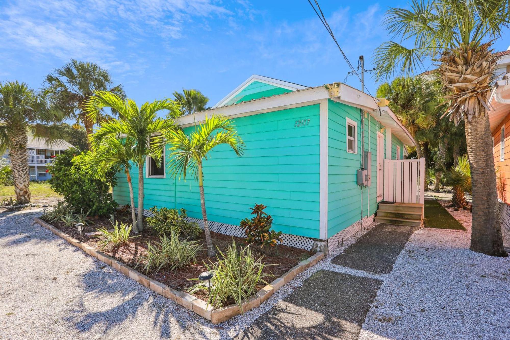 Beach Life 2 Villa St. Pete Beach Exterior photo